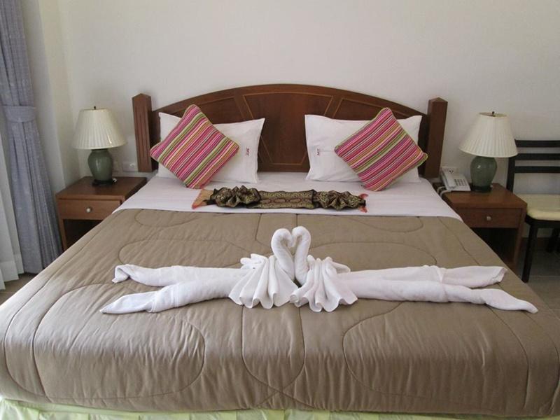Mt Hotel Patong Phuket Exterior photo